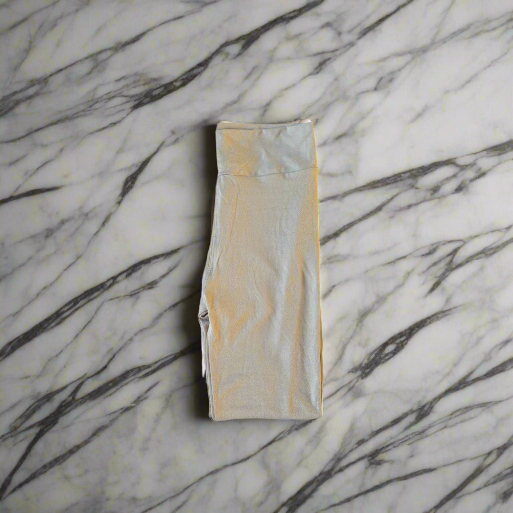 Solid colour, soft, stretch leggings in black, green, navy, grey, orange, pink, fuchsia, purple and more!