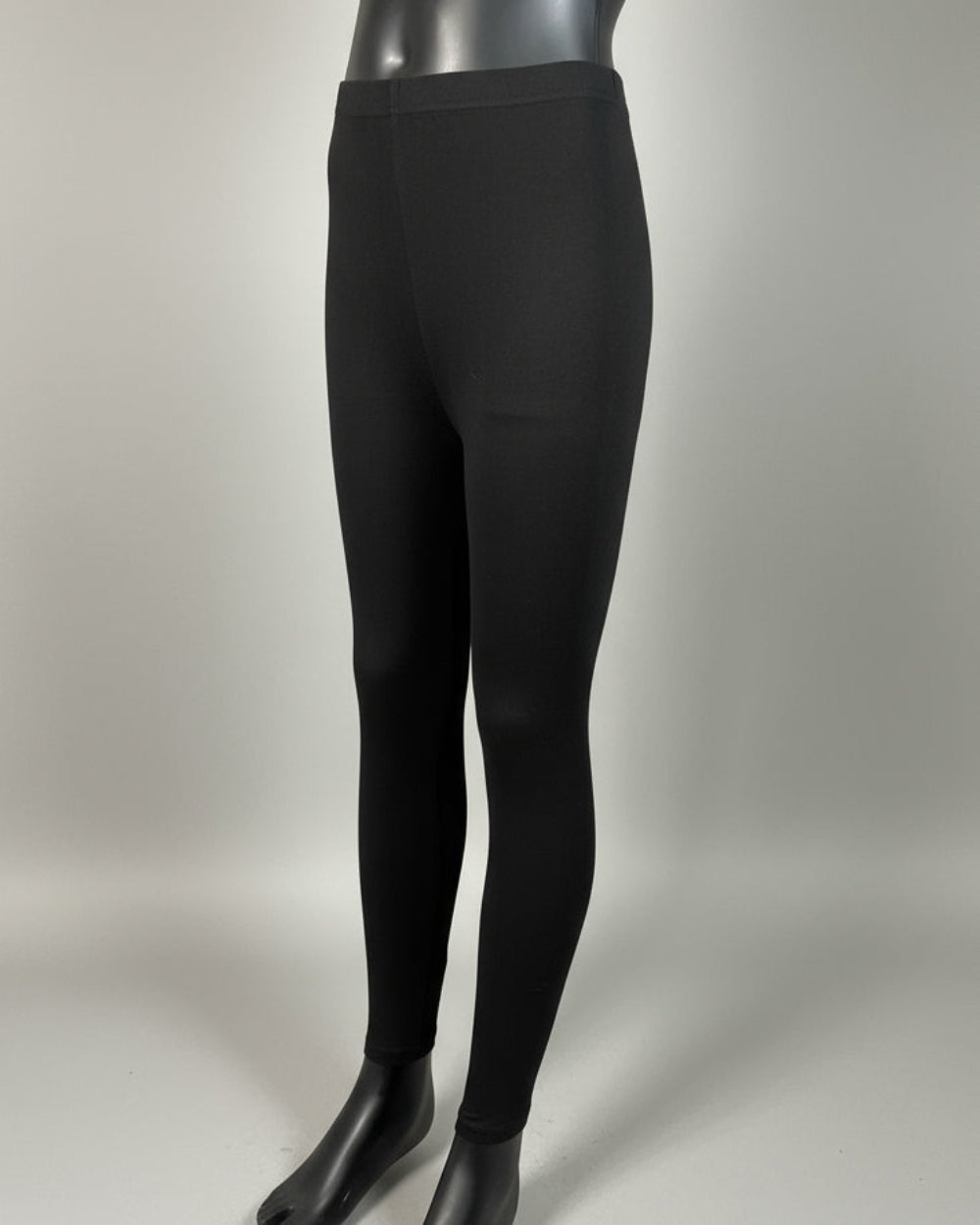 Lightweight stretch leggings in a variety of vibrant colours!
