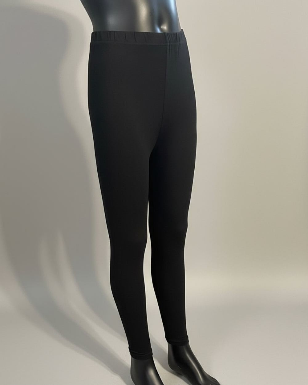 Lightweight stretch leggings in a variety of vibrant colours!