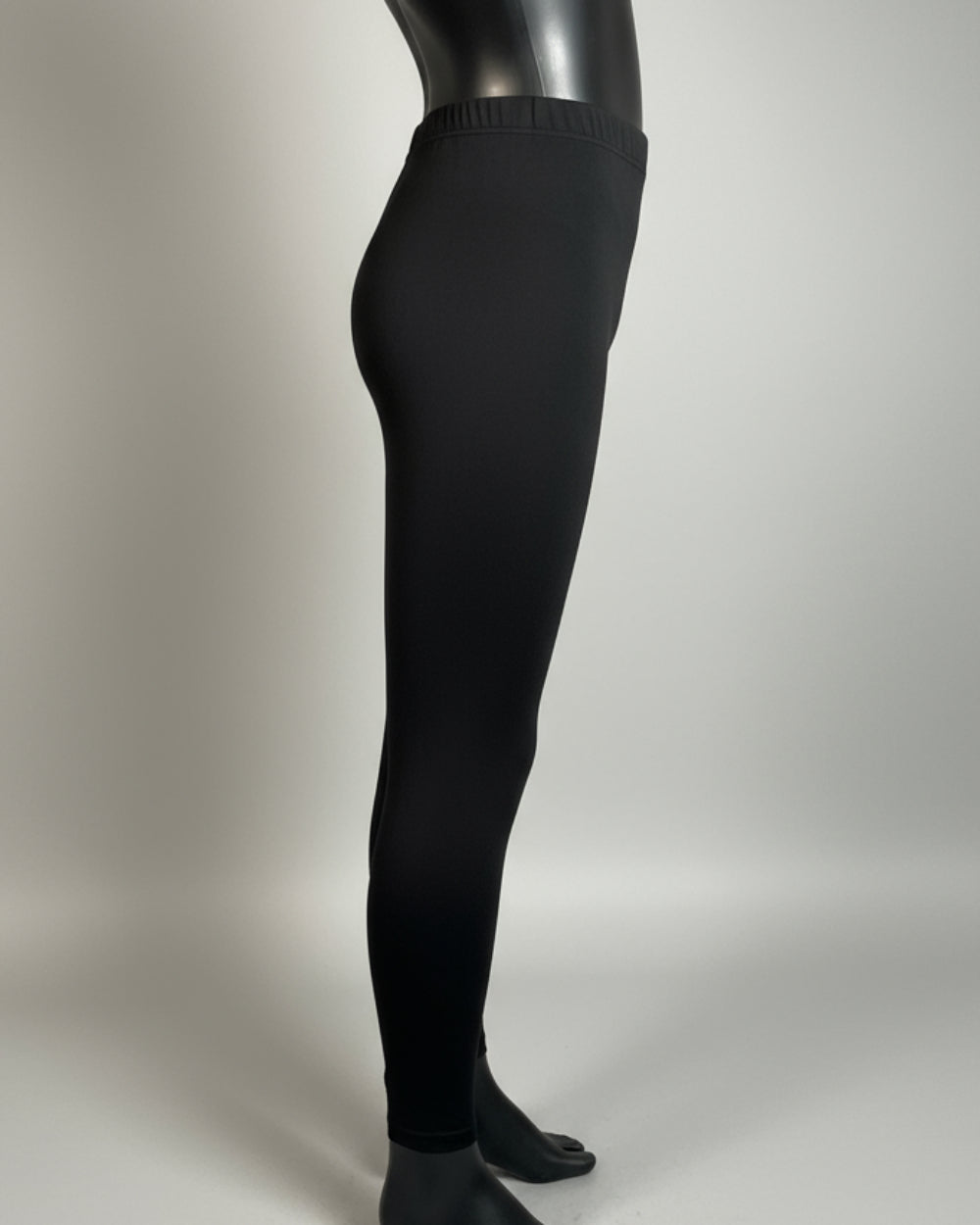 Lightweight stretch leggings in a variety of vibrant colours!