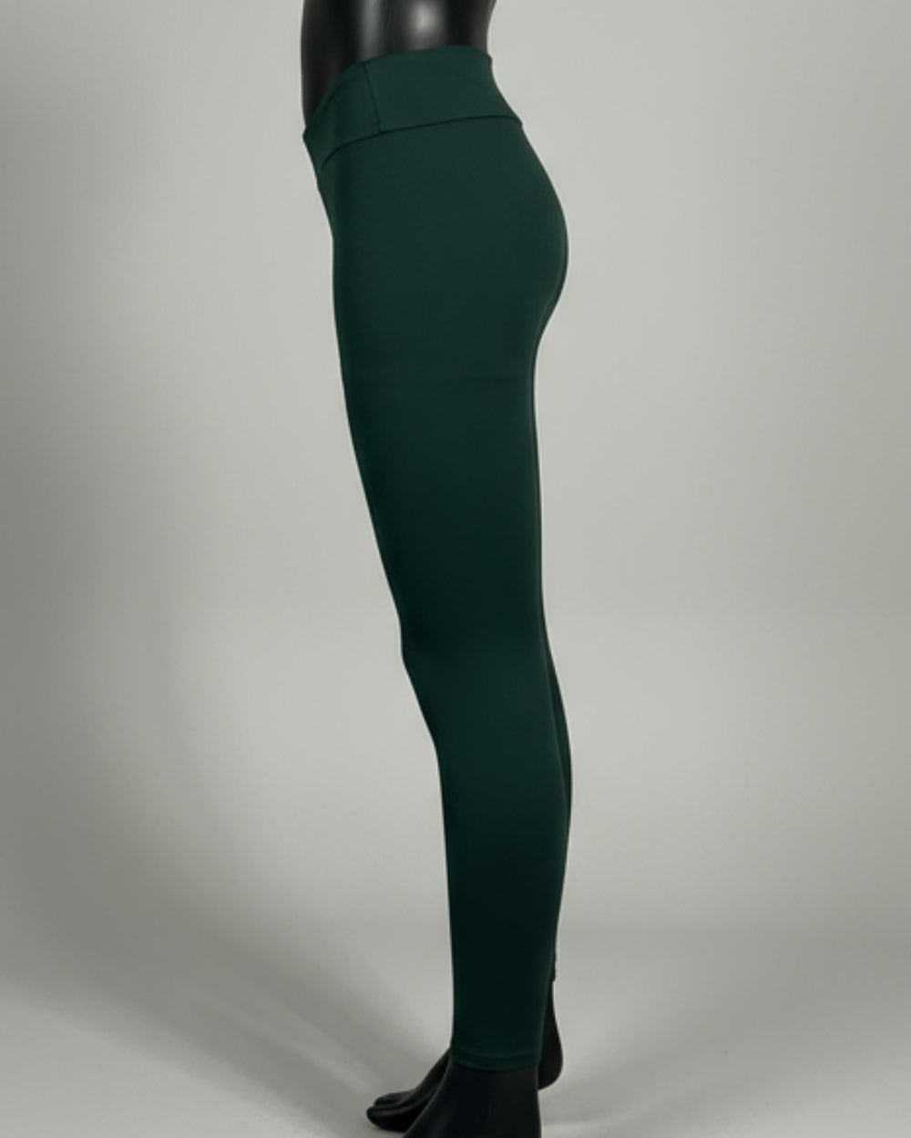 Solid colour, soft, stretch leggings in black, green, navy, grey, orange, pink, fuchsia, purple and more!